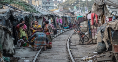 কমেছে দারিদ্র্যের হার